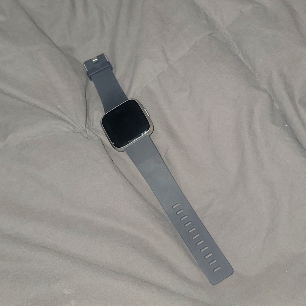 Fitbit fb415 no charger